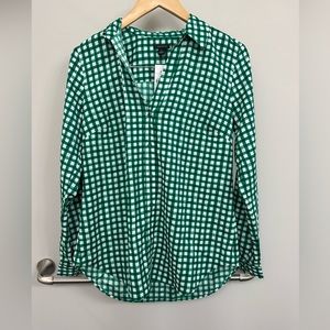 NWT Ann Taylor Green Checked Essential Shirt in size Medium